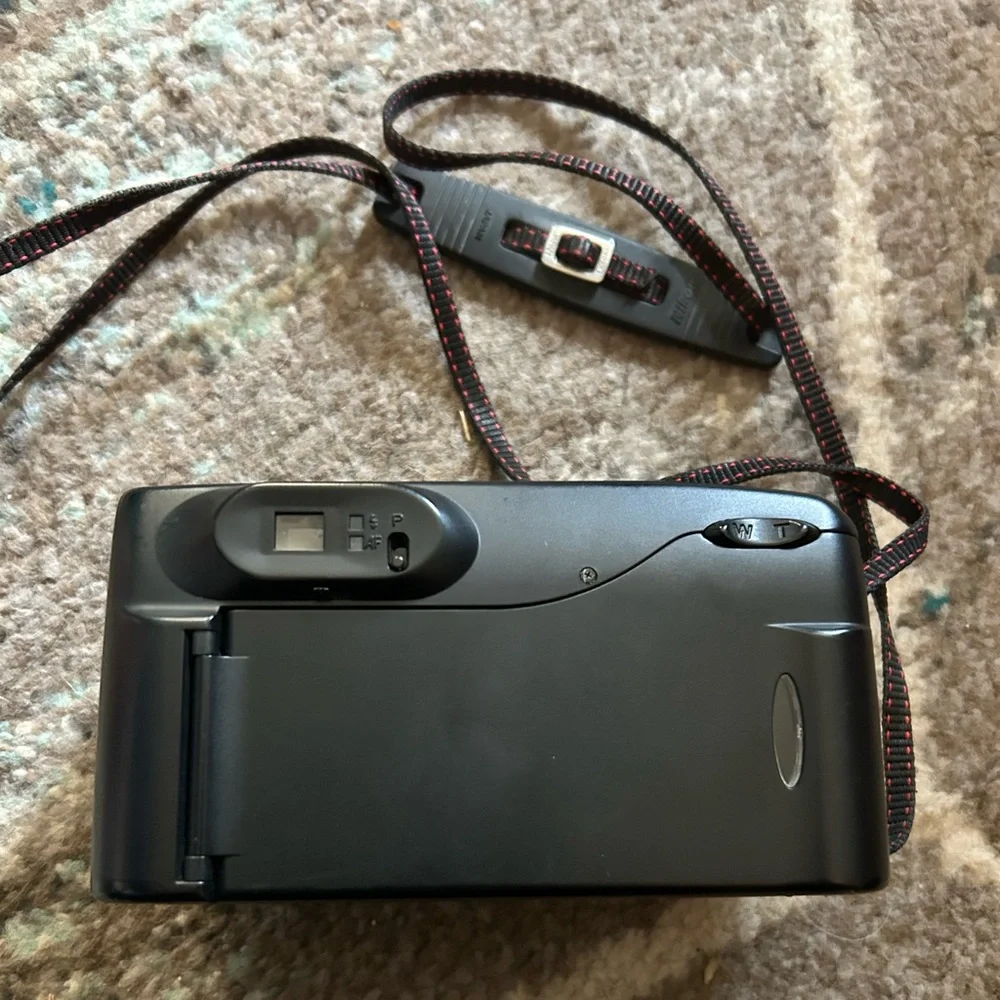 Nikon Zoom Touch 600 Film Camera